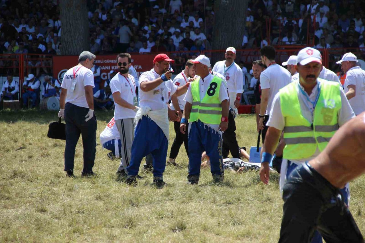 Er meydanında sağlıkçılar durmadı: Sağlıkçıların Kırkpınar mesaisi