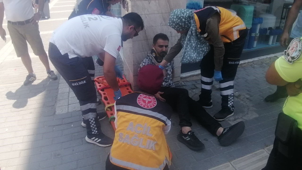 Sinyalsiz dönüş kaza getirdi