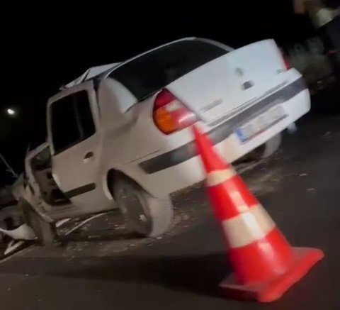 Tıra arkadan otomobiliyle çarpan belediye personeli hayatını kaybetti