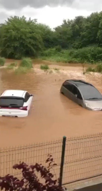 Sağanaktan en çok Kandıra etkilendi