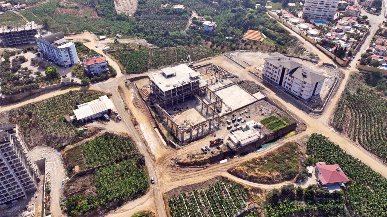 Mahmutlar kültür merkezi ve destek eğitim kursu hızla yükseliyor