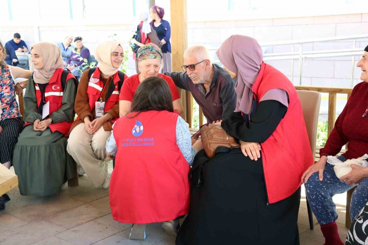 ‘Damla’ gönüllüleri Muğla’da