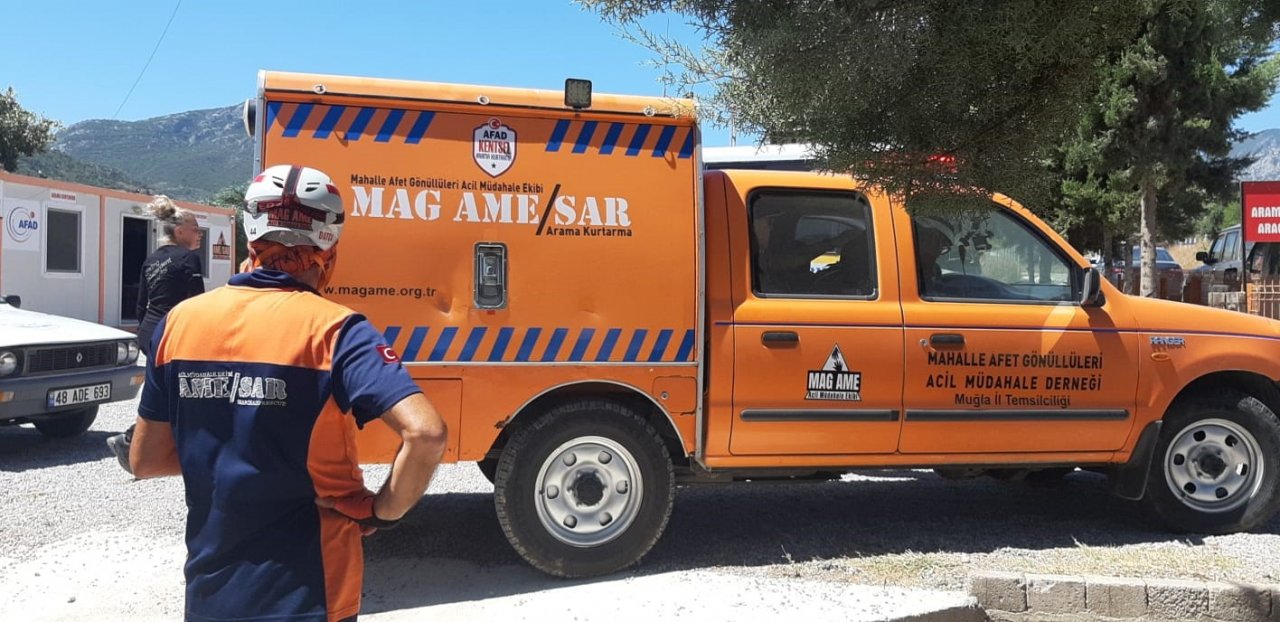 MAG AME gönüllüleri Marmaris yangının söndürülmesine katkı verdi