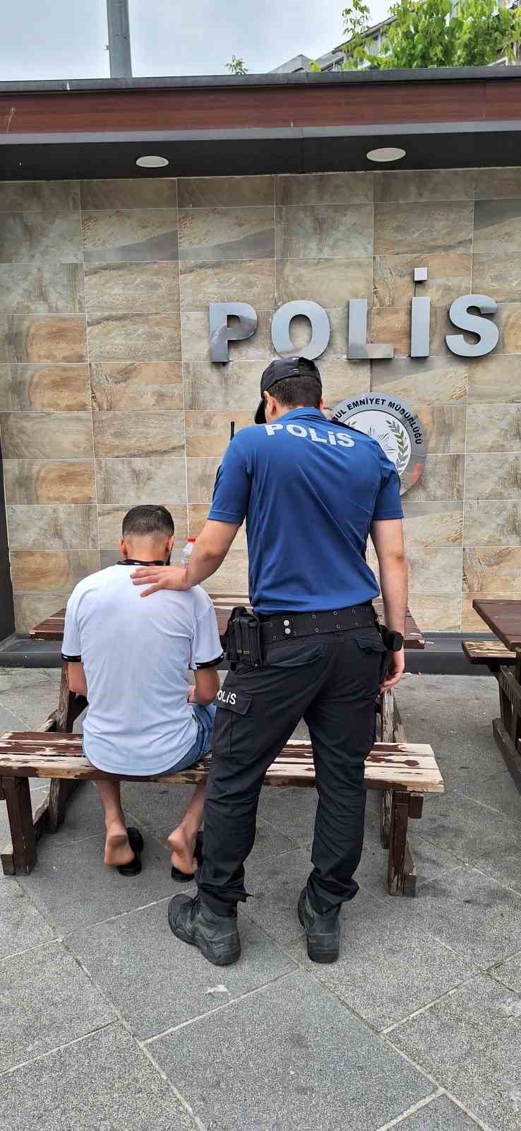 Fatih’te denetimlerde 80 düzensiz göçmen yakalandı