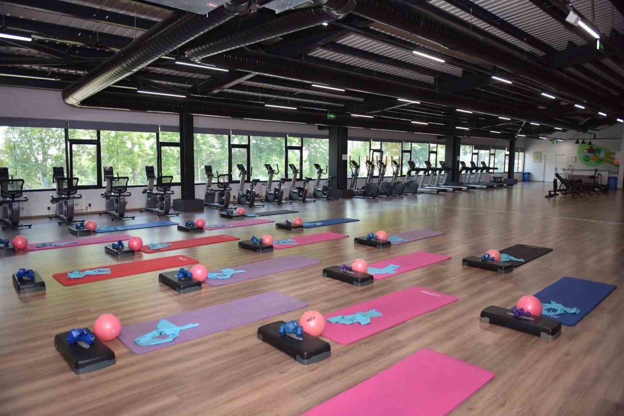 Yıldırım kadın spor merkezlerine yoğun ilgi
