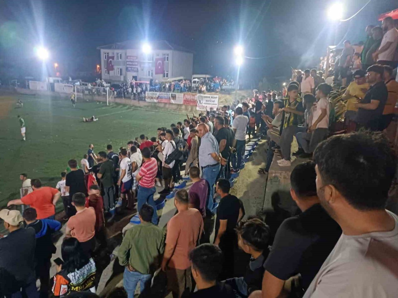 Alaplı’da geleneksel futbol turnuvası düzenlendi