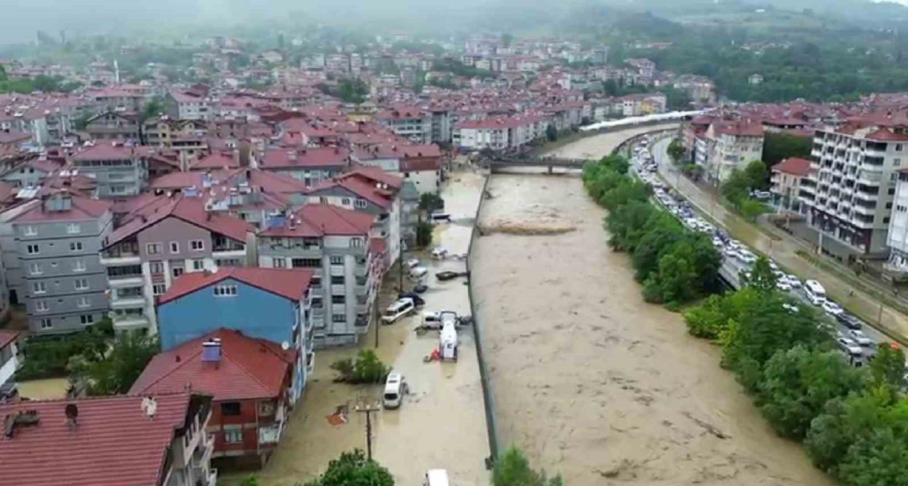 Zonguldak’taki sel havadan görüntülendi
