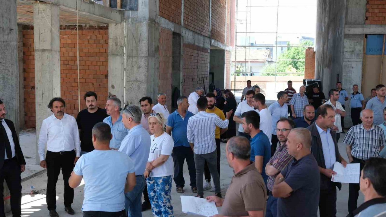 Altıeylül Kapalı pazar yeri tanıtımı gerçekleştirildi