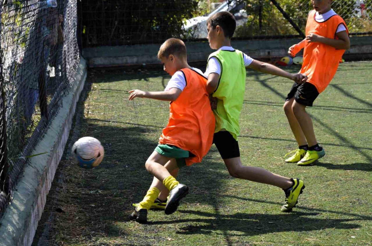 Geleceğin futbolcuları Çine’de yetişiyor