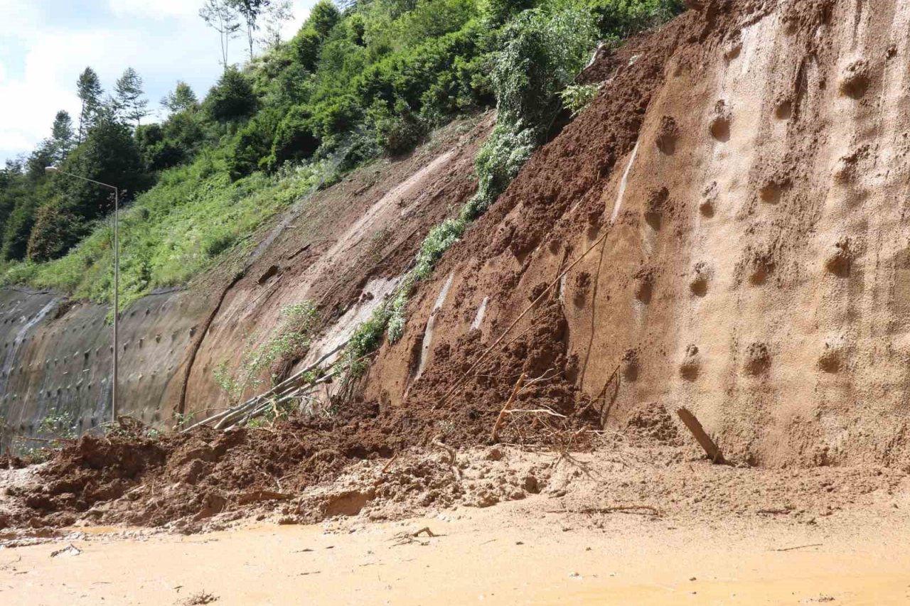 Bolu Dağı Tüneli’nde hummalı çalışma
