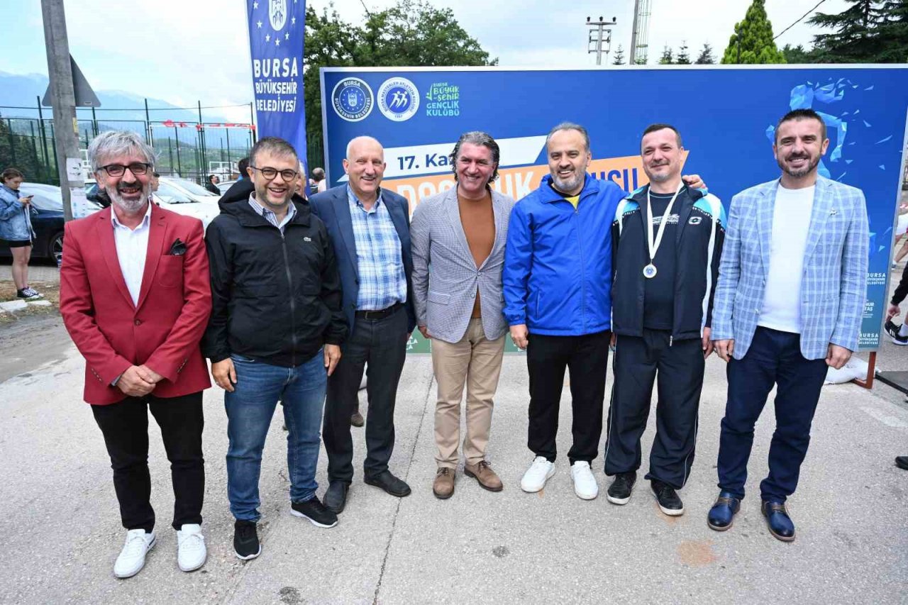 Kazancı’da dostluk için koştular