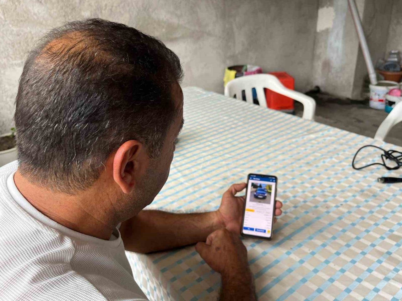 Telefonuna virüs bulaştı, bankacılık hesabını boşaltıp, kredi çektiler