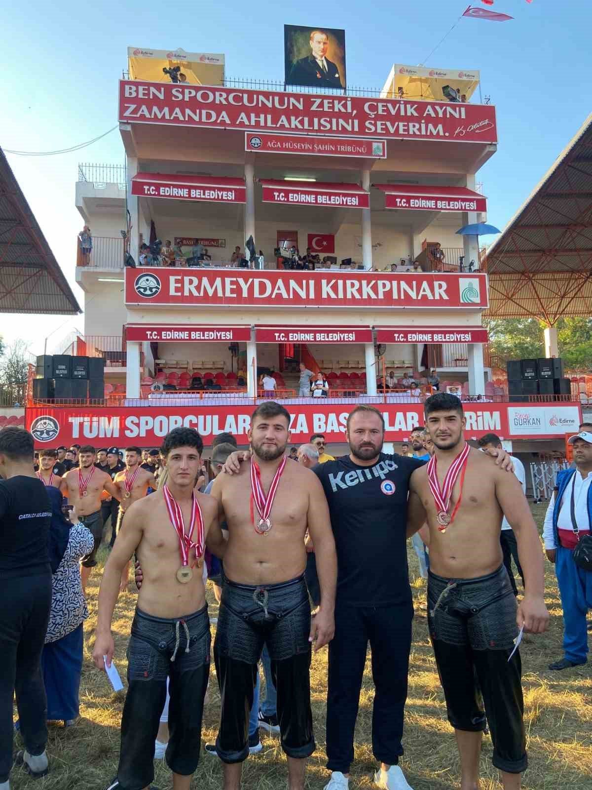 Kırkpınar’da, Antalya Büyükşehir fırtınası esti