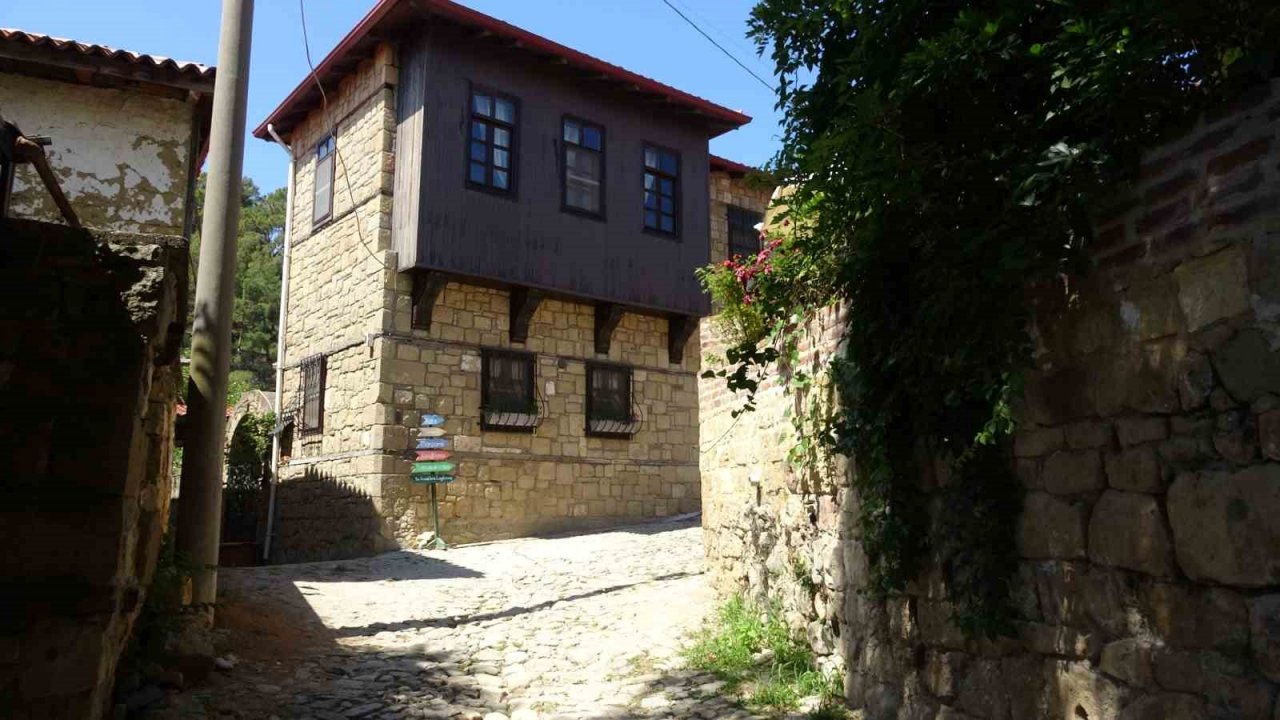 Bu köyde ticari amaçlı fotoğraf çekmek yasak