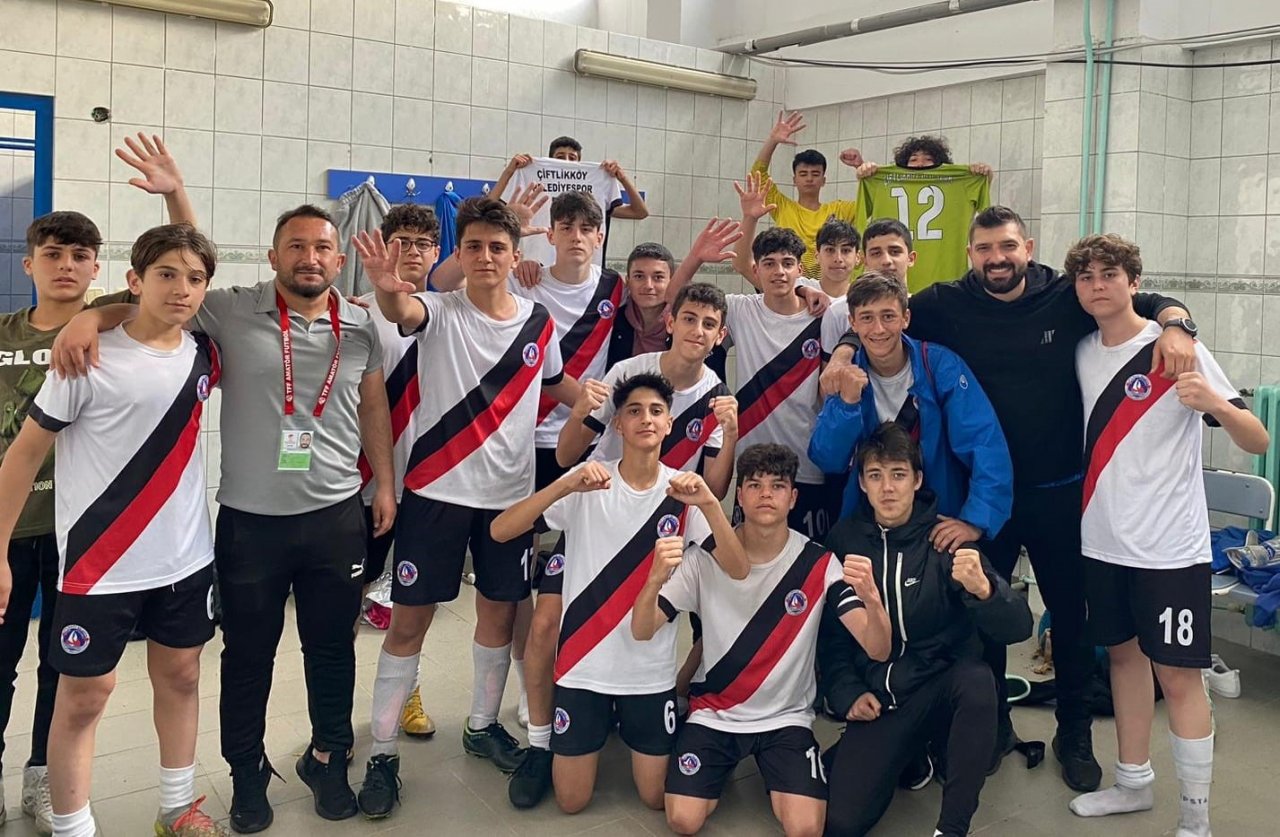 Çiftlikköy Belediyespor’un altyapıda yıldızı parlıyor