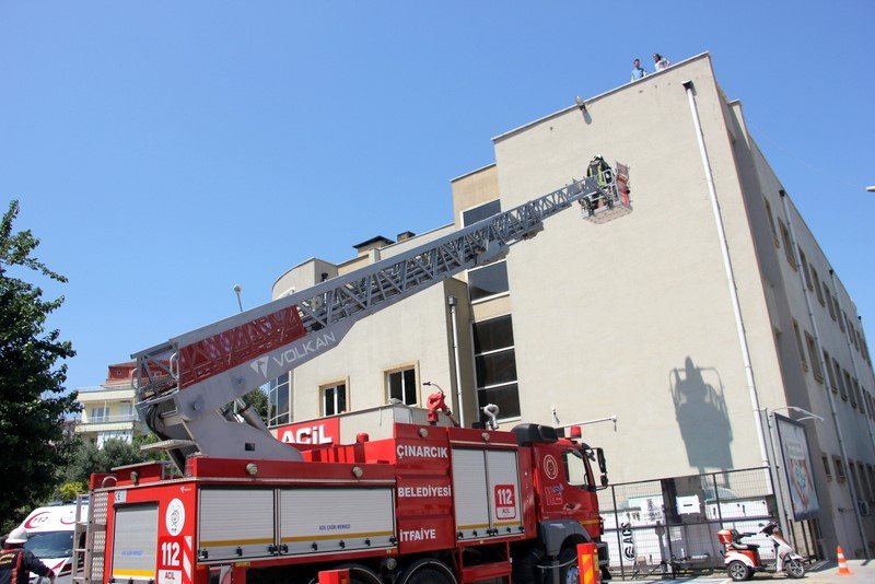 Çınarcık Devlet Hastanesi’nde gerçeğini aratmayan tatbikat