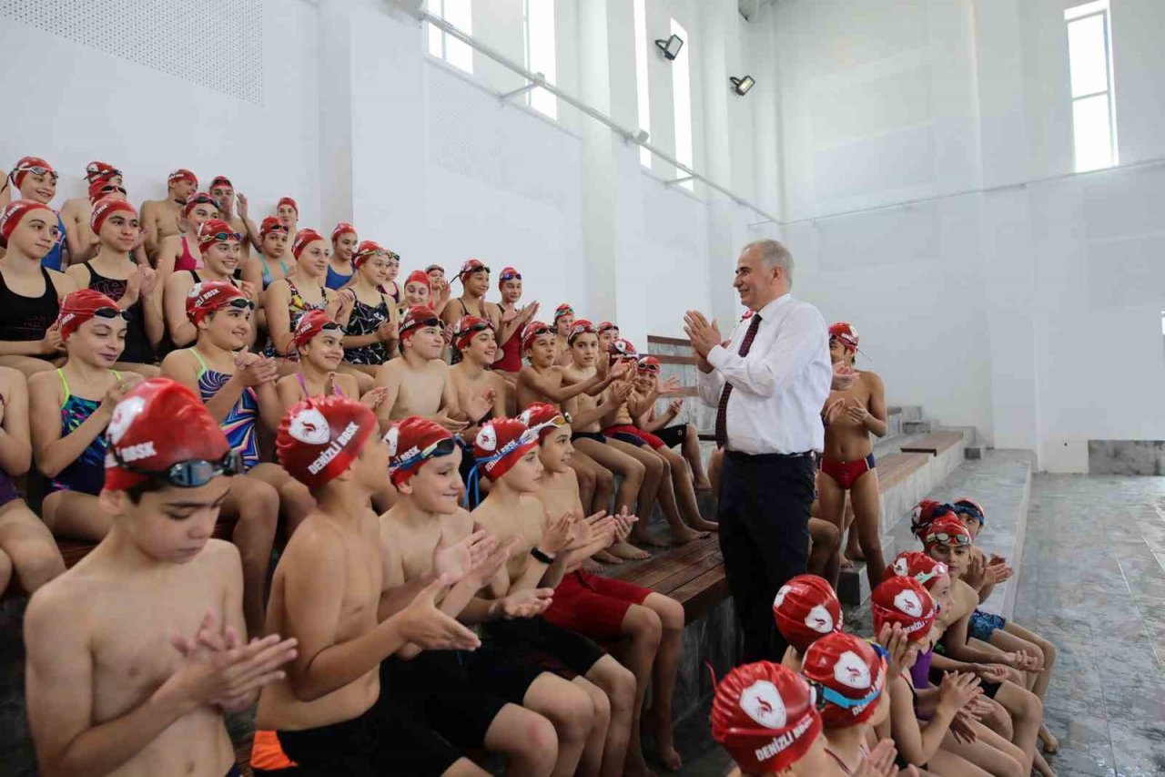 Denizli’de yüzme kurslarına yoğun ilgi
