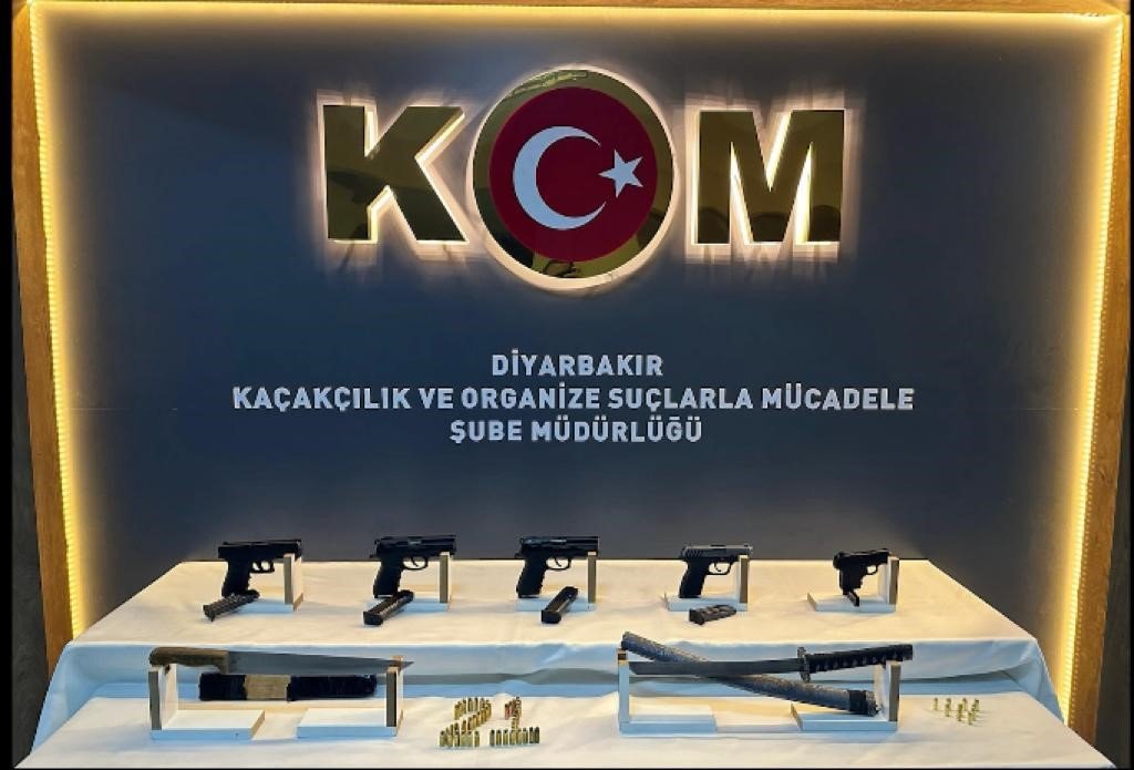 Diyarbakır’da ’örümcek suç örgütü’ operasyonu