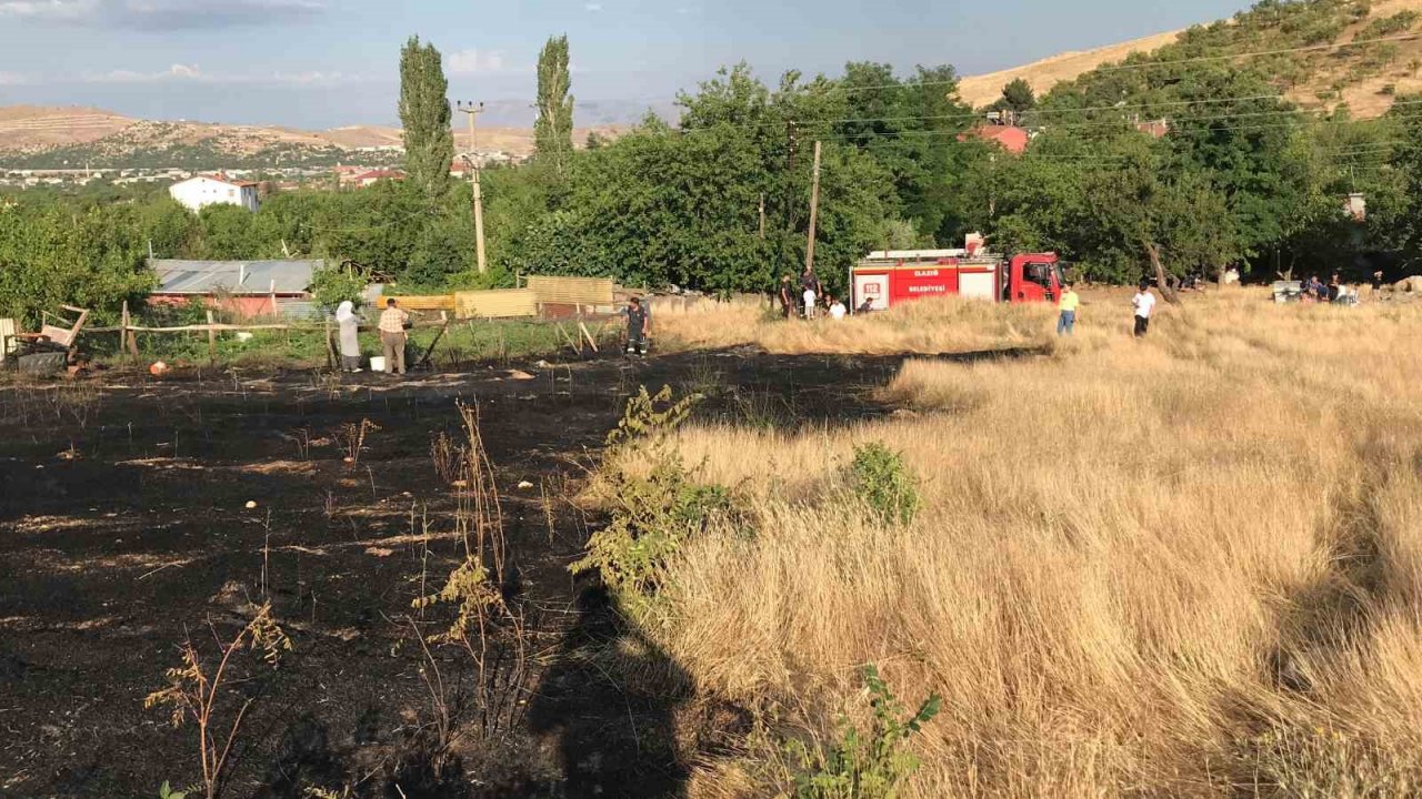 Elazığ’daki bahçe yangınında 10 dönüm alan zarar gördü