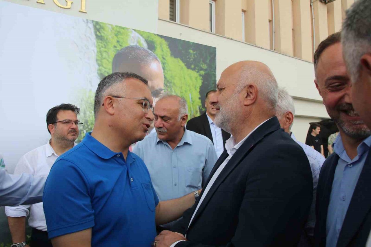 Rize Valisi Kemal Çeber yeni görev yeri Gaziantep’e uğurlandı