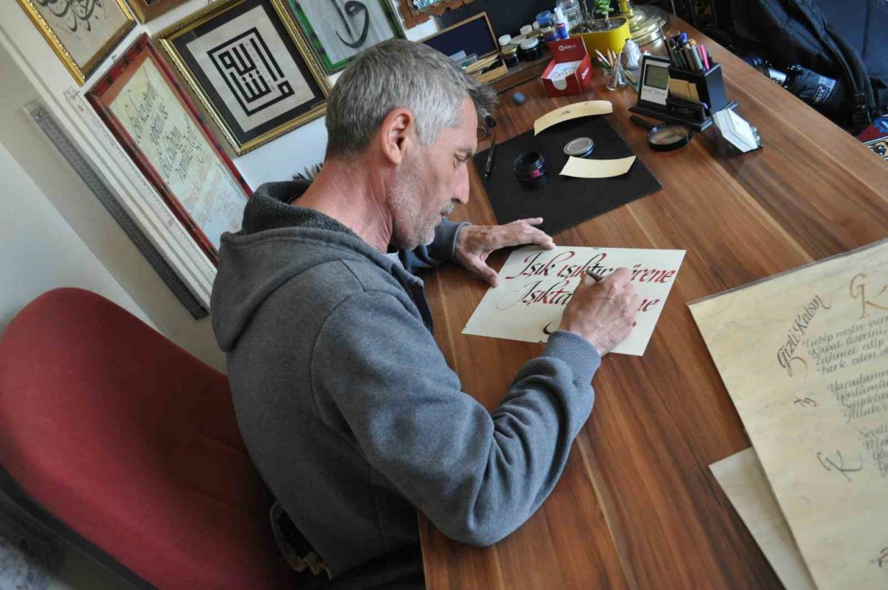 Hüsnü Hat sanatıyla uğraşan ustalar genç öğrenci bulamıyor