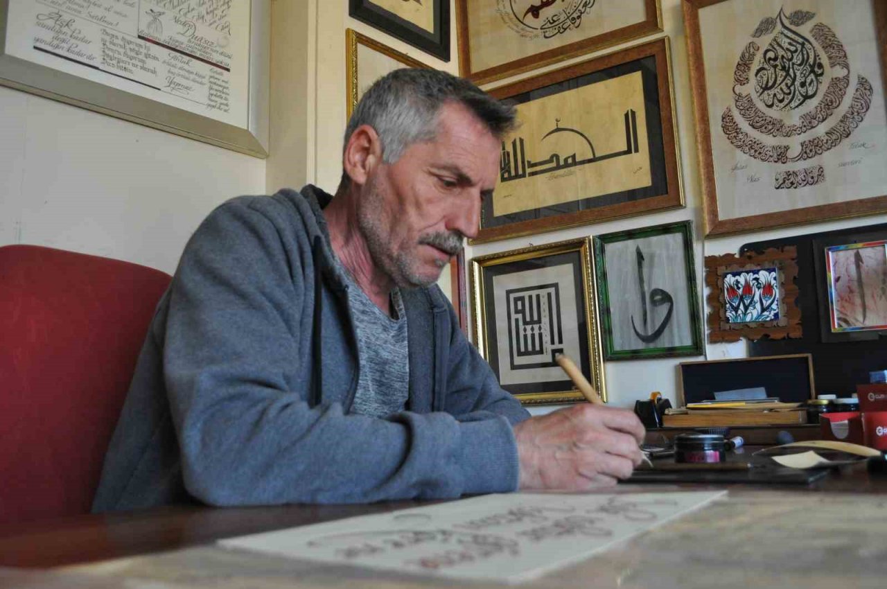 Hüsnü Hat sanatıyla uğraşan ustalar genç öğrenci bulamıyor