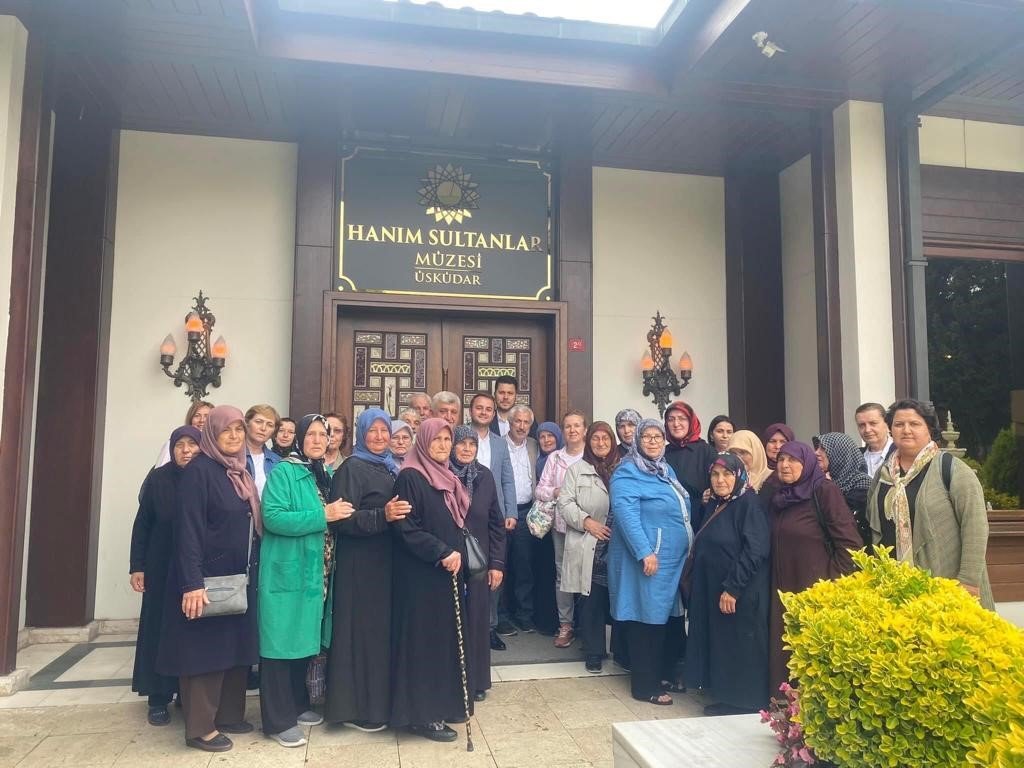 Karacabey Belediyesi’nin kültür turlarına ilgi yoğun