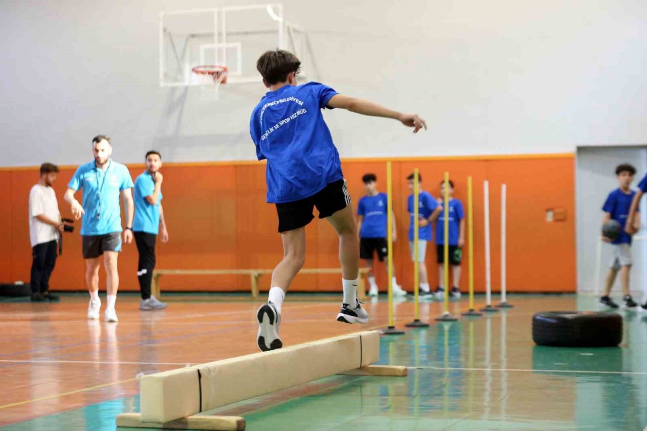 Küçükçekmece’de ücretsiz POMEM, BESYO ve spor liseleri hazırlık kursları başladı