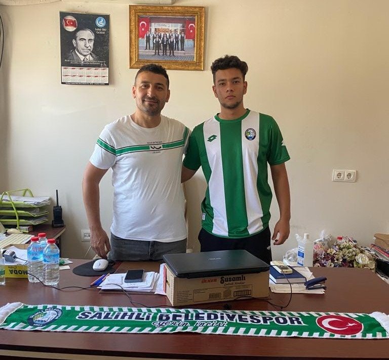 Salihli Belediyespor’a altyapıdan 22 takviye
