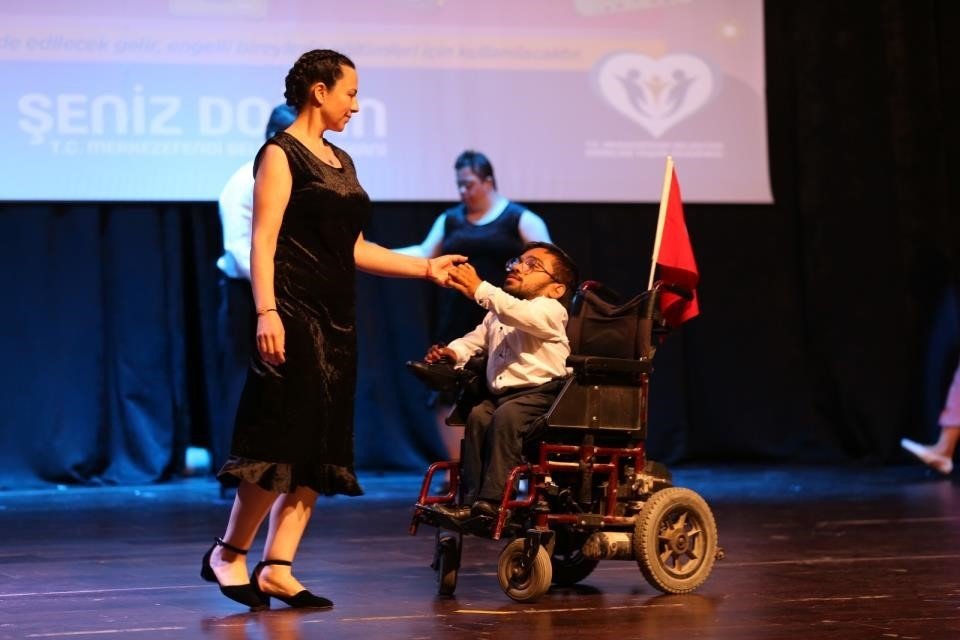 Merkezefendi’de özel öğrencilerden özel gösteri