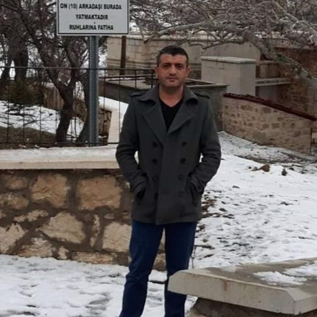 Takla atan otomobilden dışarı fırlayan sürücü kurtarılamadı