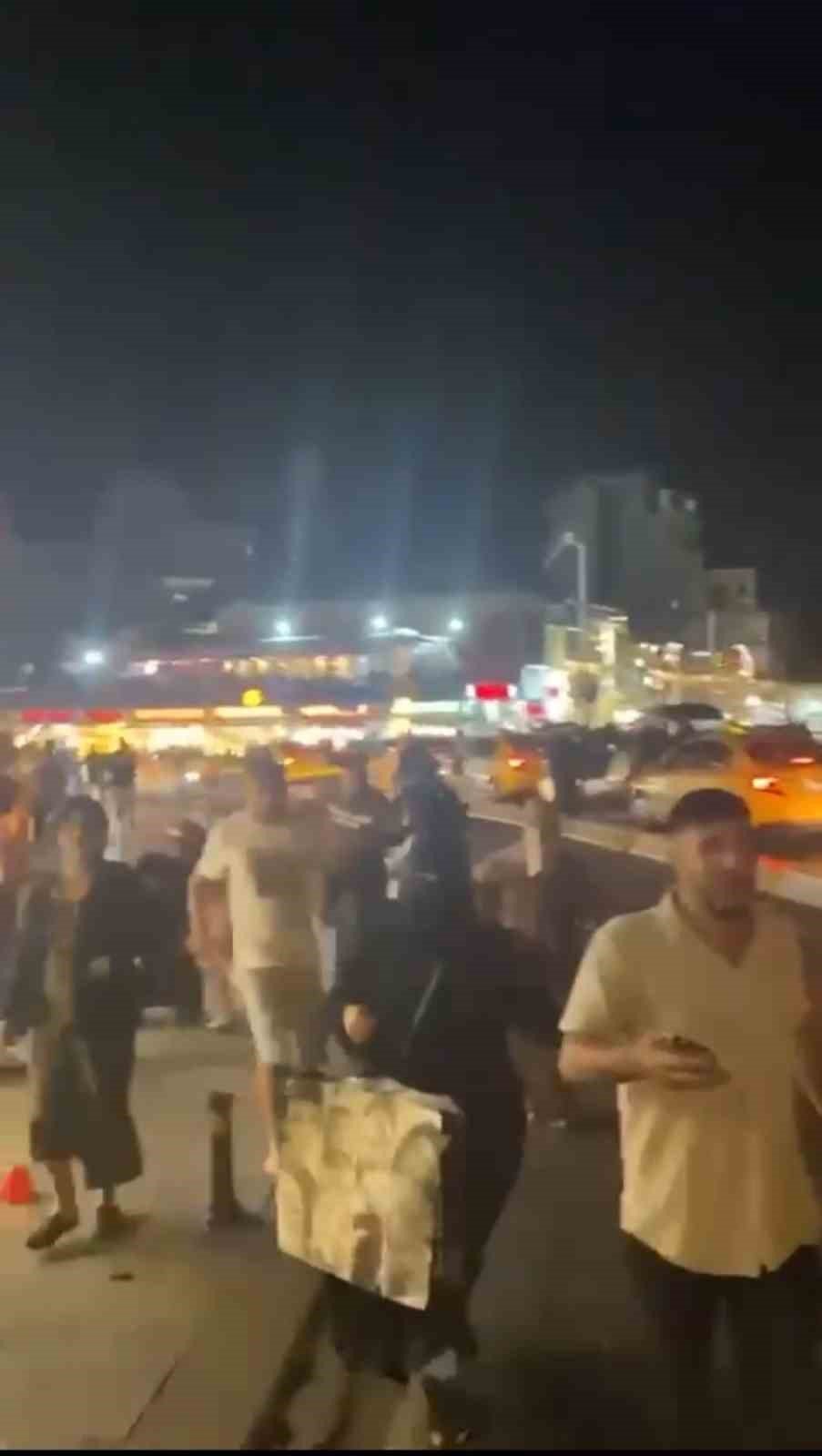 Taksim’de torpil patlatan gençler paniğe neden oldu