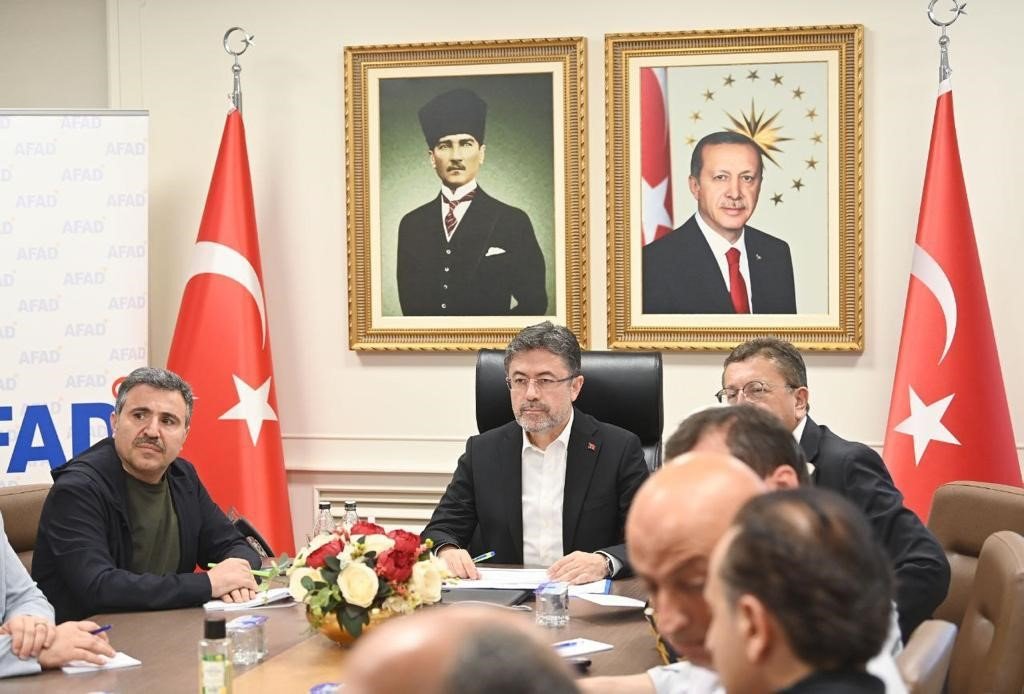 Bakan Yumaklı selden etkilenen Düzce’de