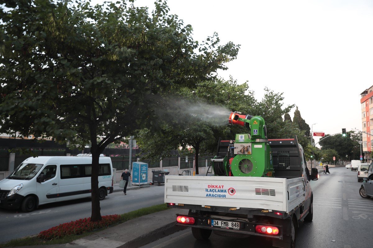 Zeytinburnu’nda bir gecede 6 mahalle ilaçlanıyor
