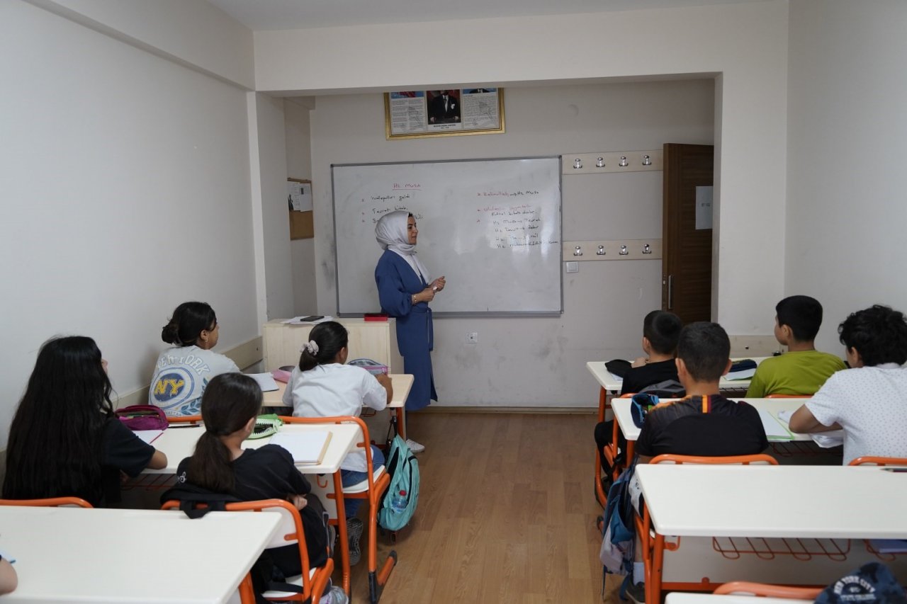 YEGEM’de yaz çalışma programı sürüyor