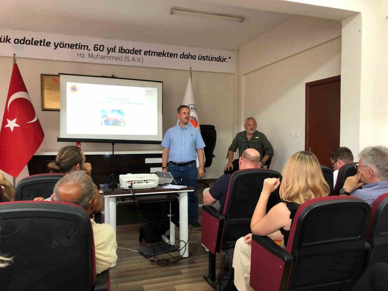 Alman belediye, Karataş’ta afet eğitimi verdi