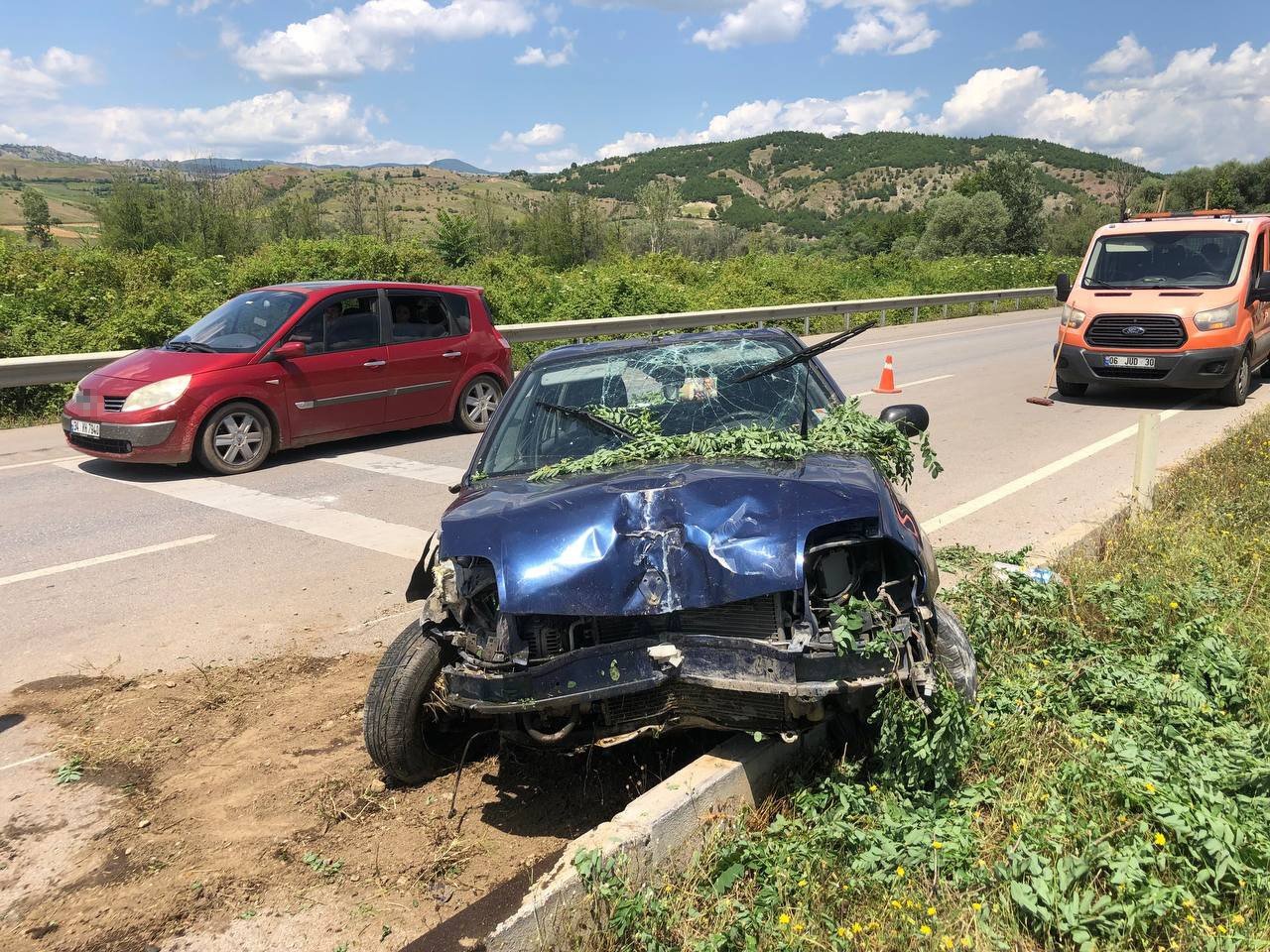 Amasya’da otomobil takla atarak karşı şeride geçti: 1 yaralı