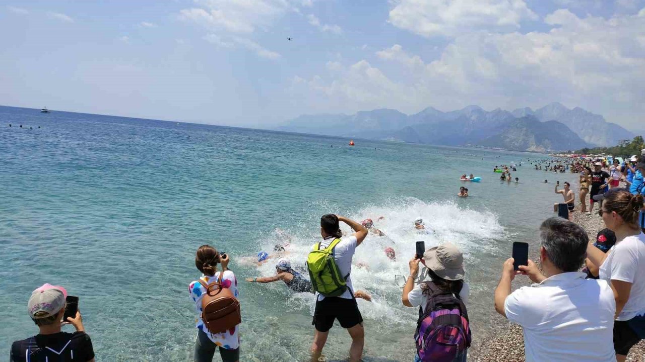 Genç sporcular hem yarıştı hem eğlendi