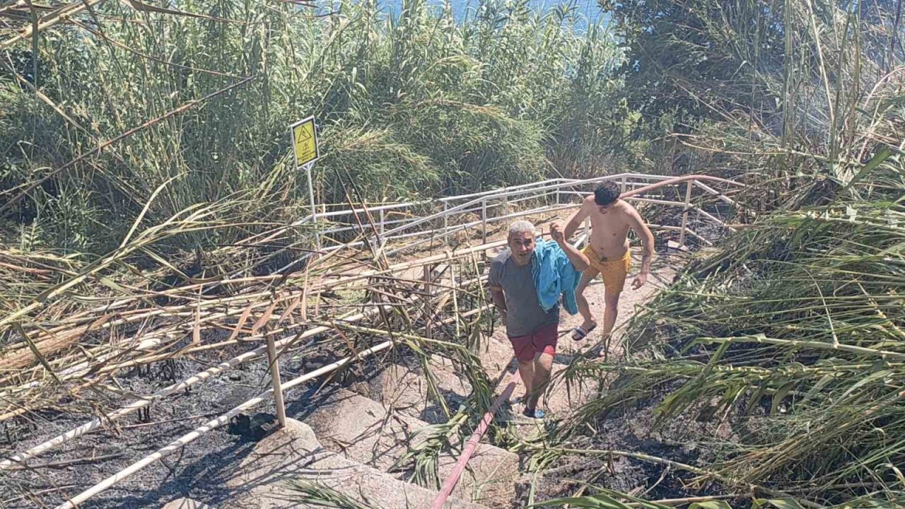 Dünyaca ünlü falezlerdeki yangın ağlattı