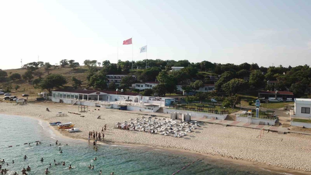 Başakşehirli gençlerin Saros Körfezi’nde tatil keyfi