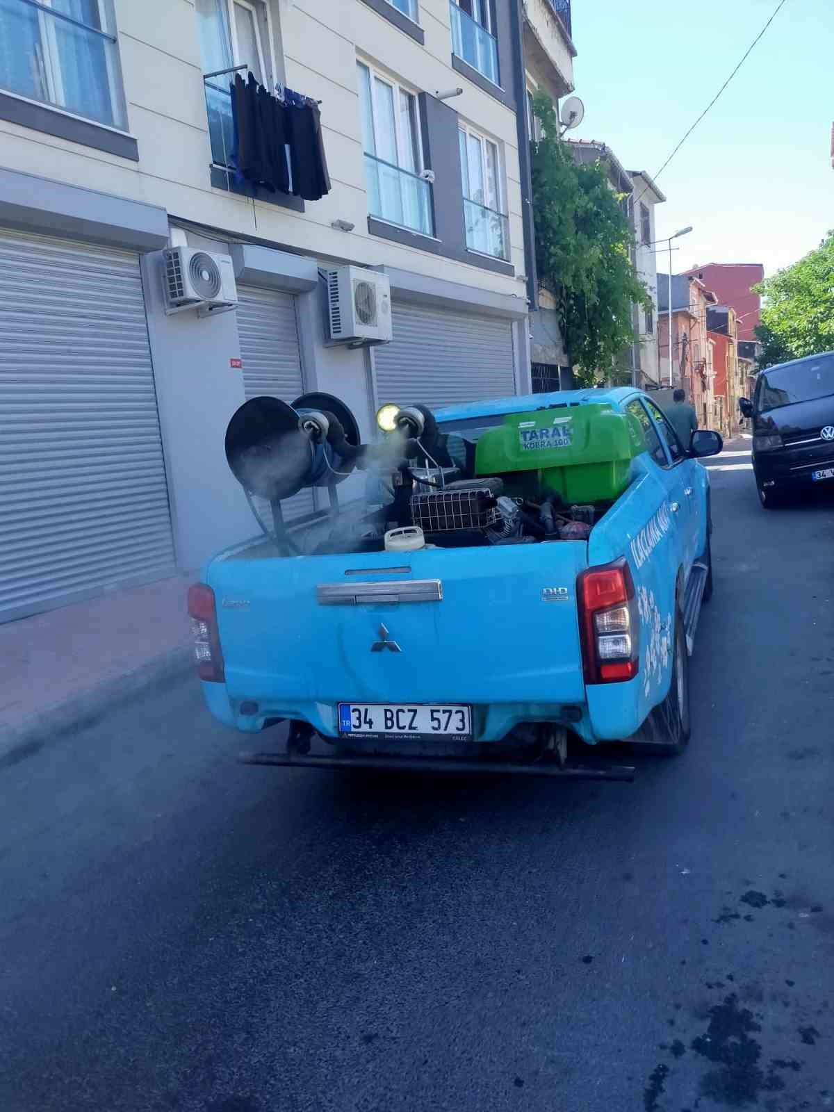 Beyoğlu’nda sivrisineklere karşı ilaçlama çalışması başlatıldı