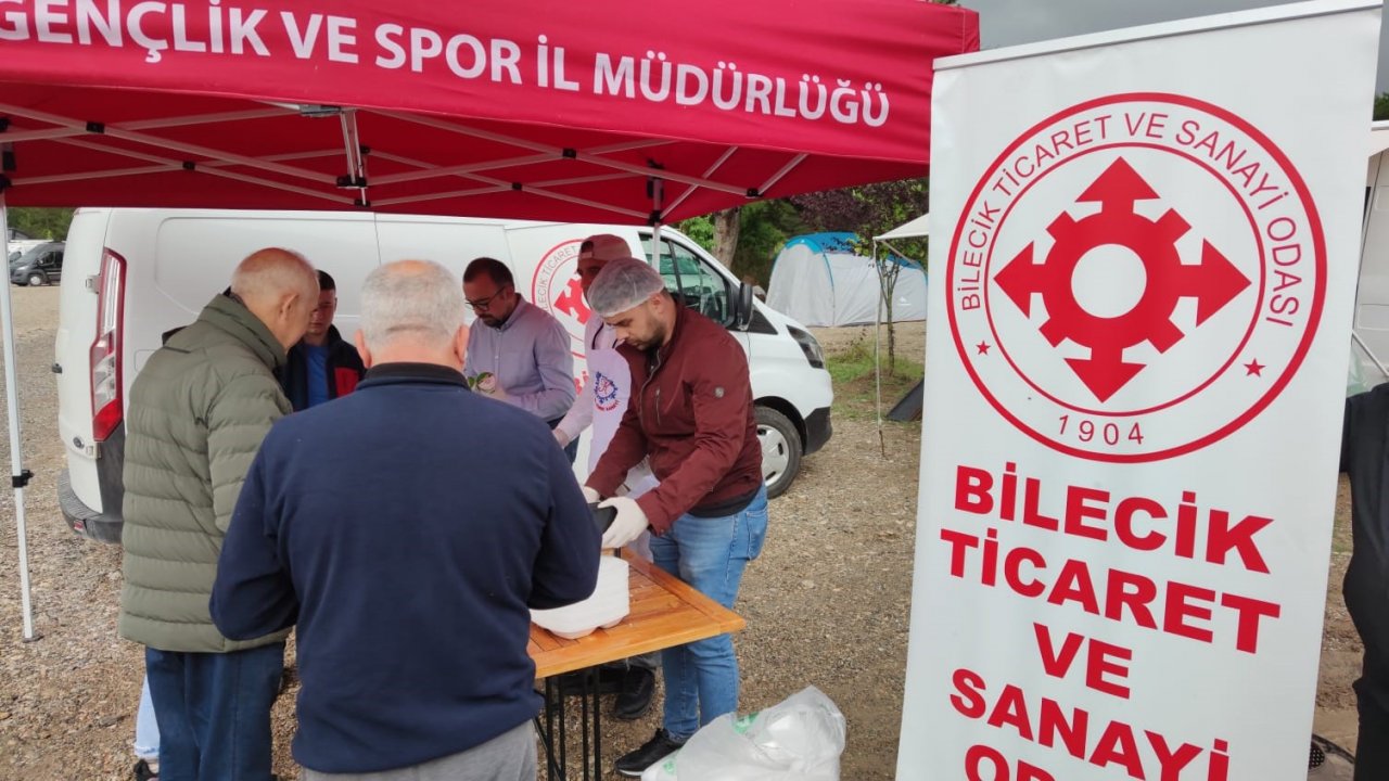 En büyük turna balığını tutarak ödülün sahibi oldu