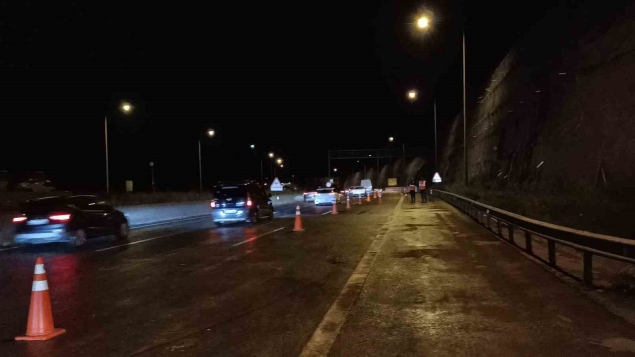 Bolu Dağı Tüneli İstanbul istikameti 30 saatin ardından trafiğe açıldı
