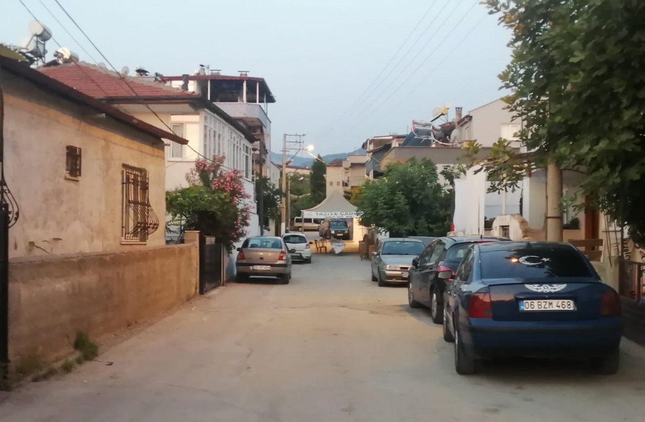 Demir kapının altına kalan 4 yaşındaki Aysima kurtarılmadı