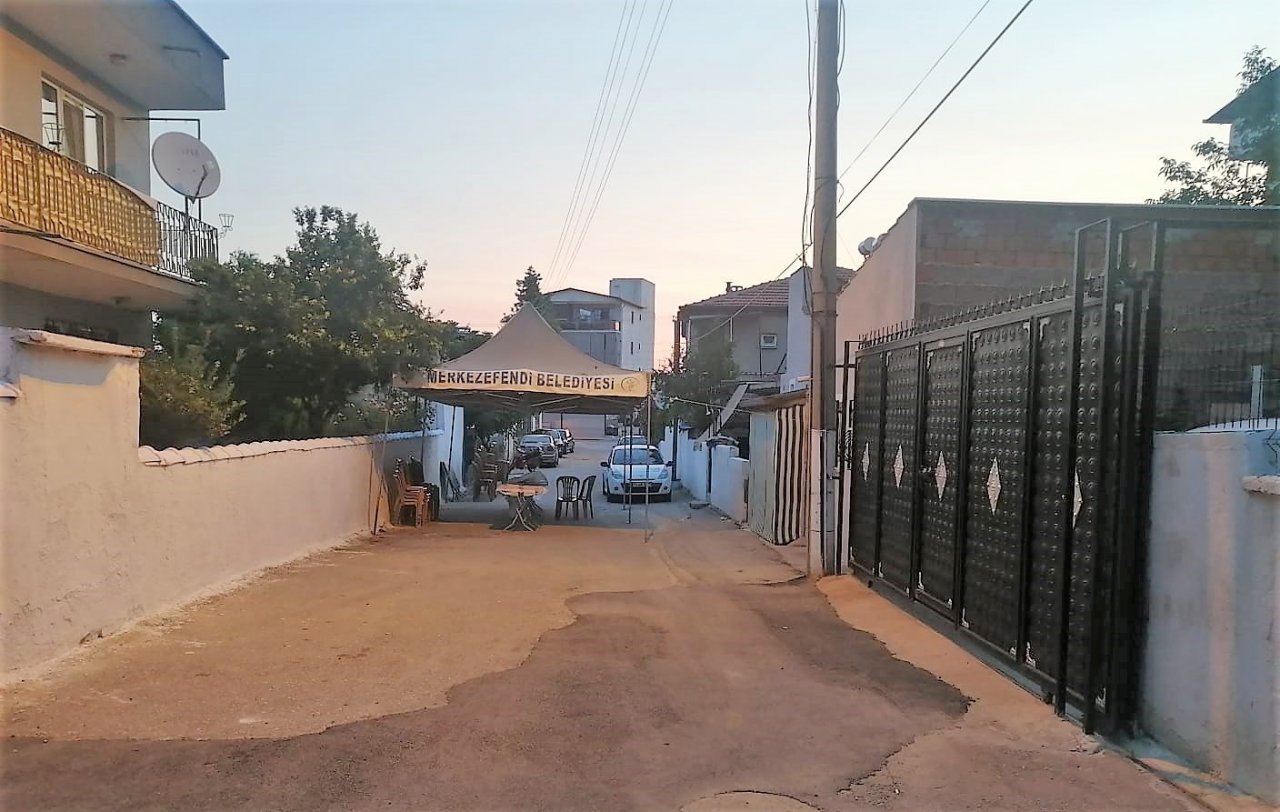 Demir kapının altına kalan 4 yaşındaki Aysima kurtarılmadı