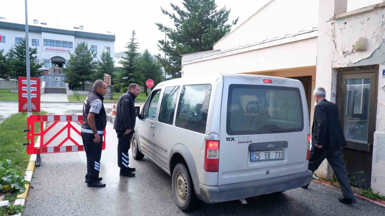 Hastane deprem riski sebebiyle kapatıldı