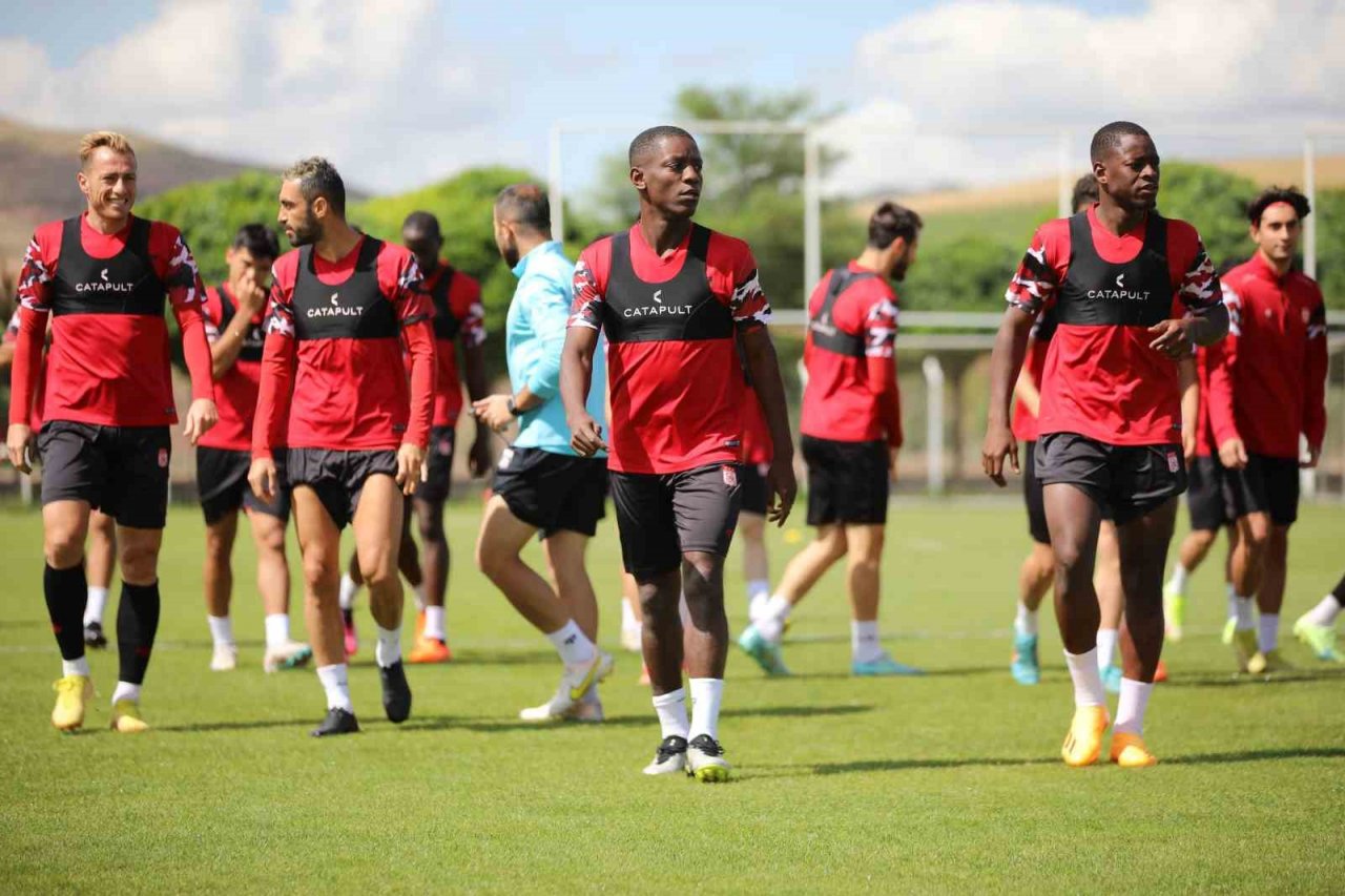 Sivasspor’da yeni sezon hazırlıkları devam etti