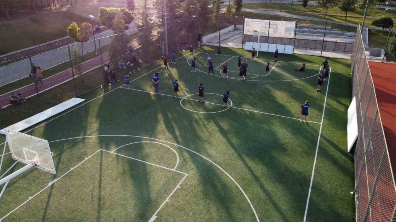 Elazığ Belediyesi ücretsiz yaz spor kursları başladı