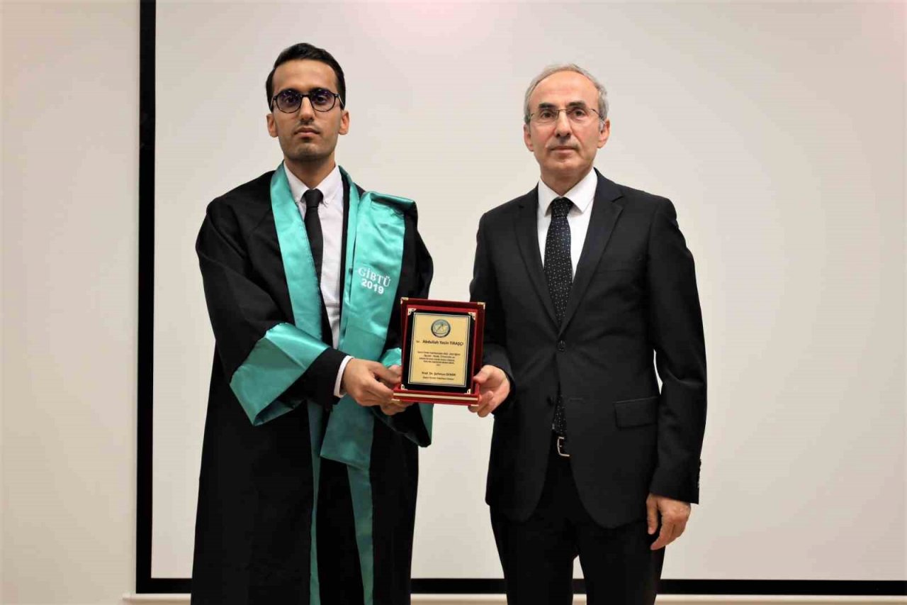 GİBTÜ’den mezun olan 421 öğrenci kep attı