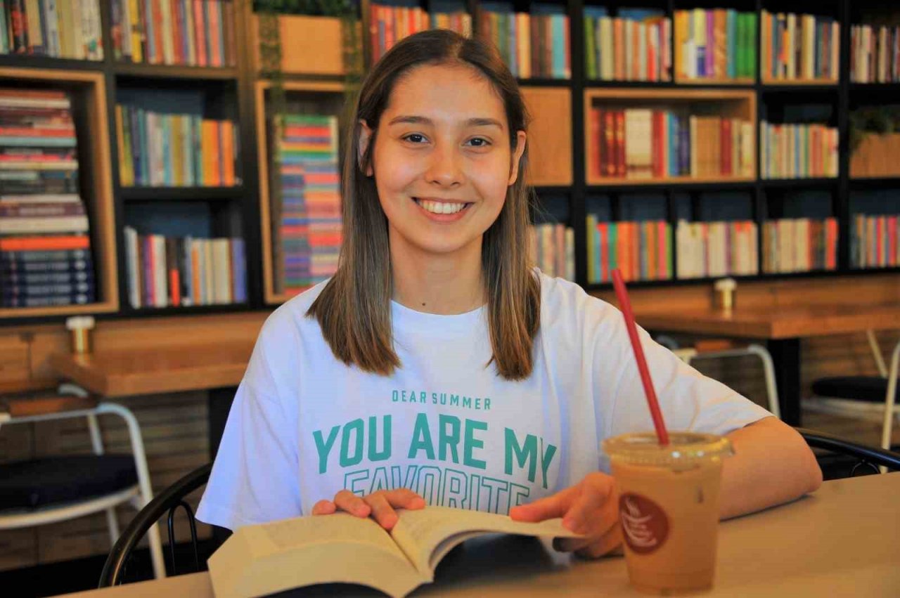 Rasathane Kitap Kafe hizmette